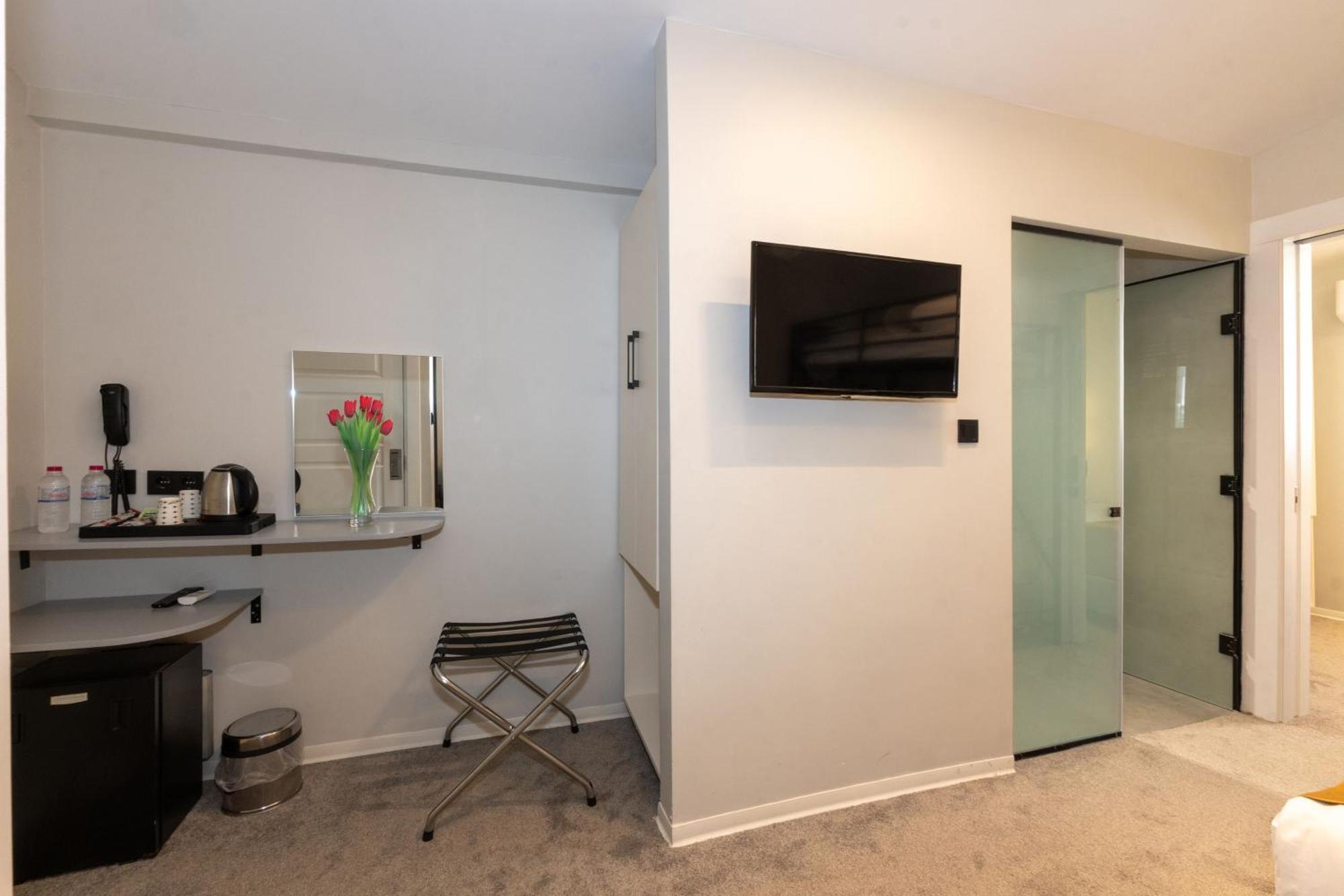 Istanbul Holiday Hotel Luaran gambar